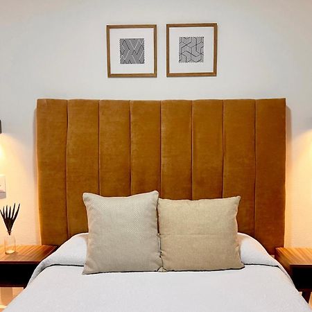 Suites Ciento 37 Leon Bagian luar foto