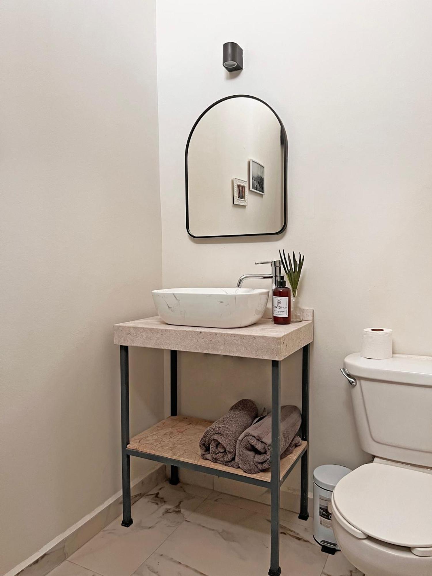 Suites Ciento 37 Leon Bagian luar foto