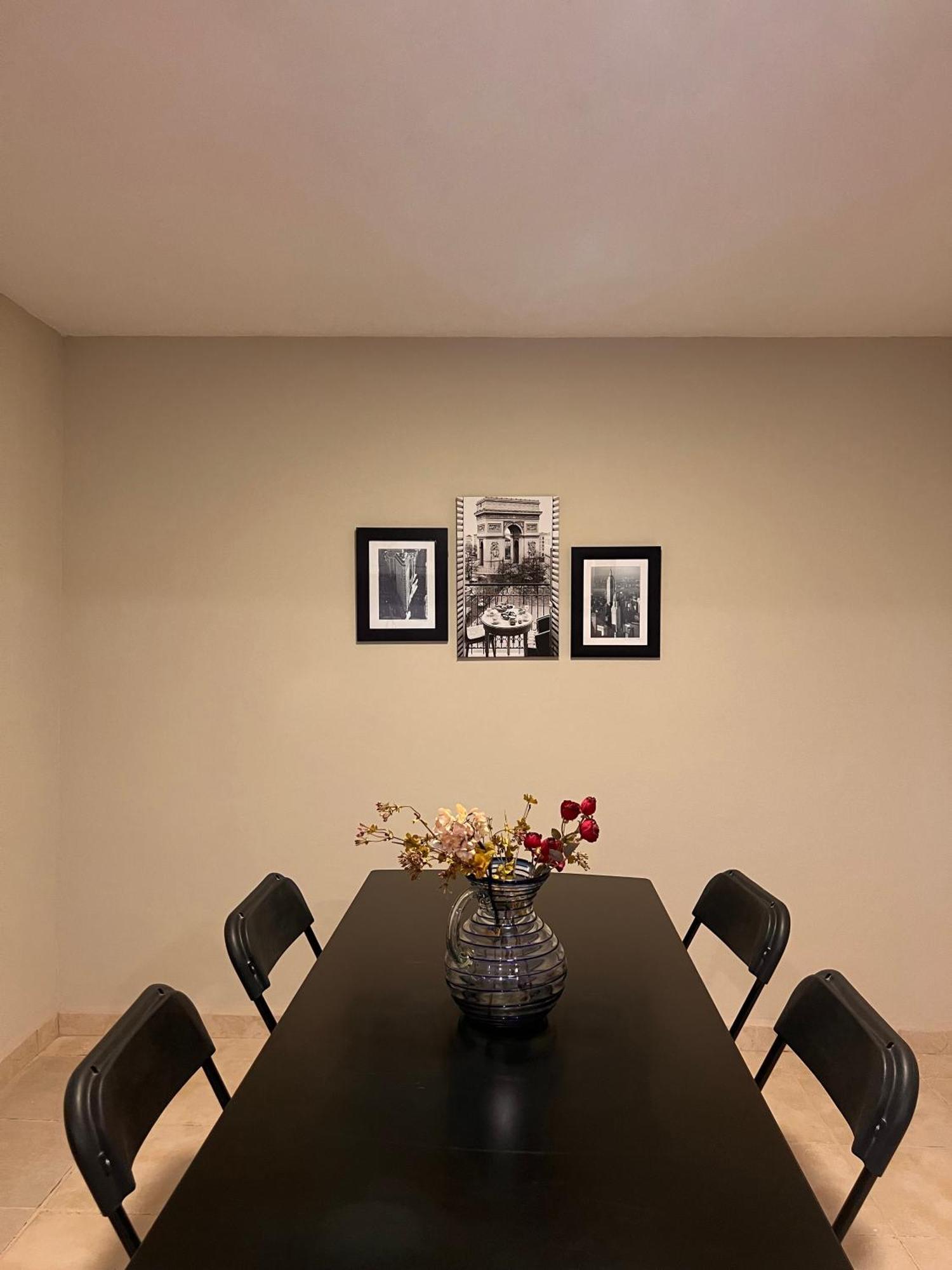 Suites Ciento 37 Leon Bagian luar foto