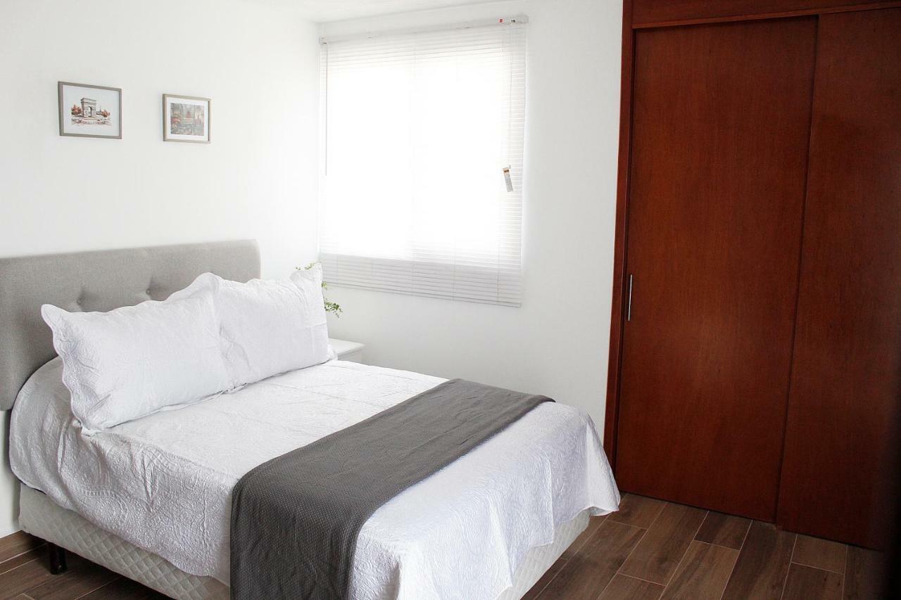 Suites Ciento 37 Leon Bagian luar foto