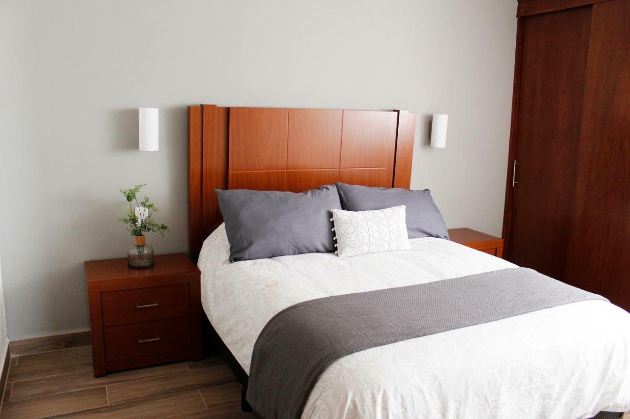 Suites Ciento 37 Leon Bagian luar foto