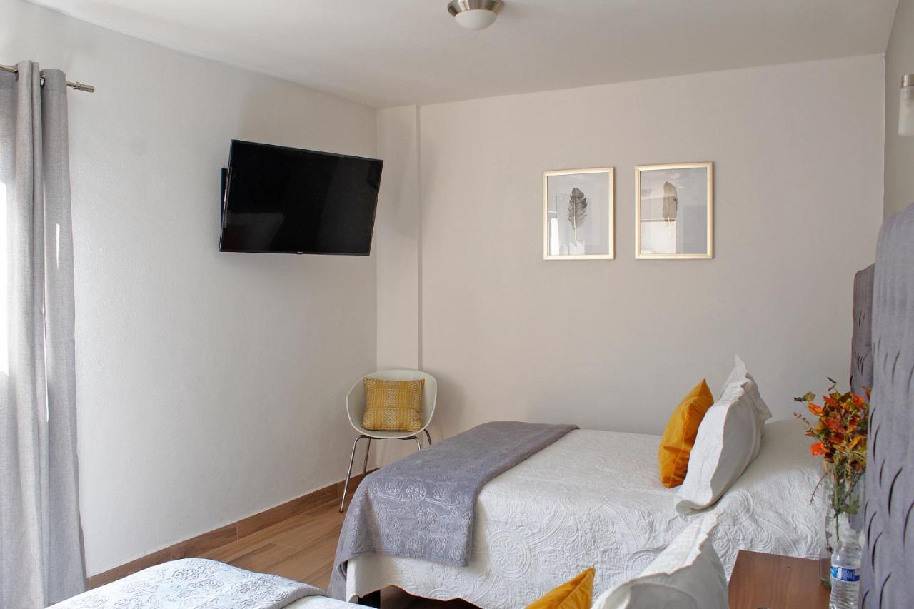 Suites Ciento 37 Leon Bagian luar foto